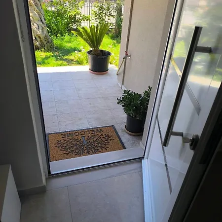 Σπίτι διακοπών Araucaria Manis Mesokhórion